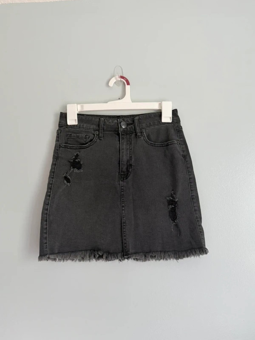 AERO High Rise Distressed Black Denim Mini Skirt Size 0 Y2K style